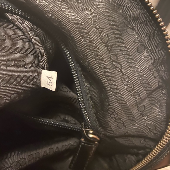 Prada handbag - Picture 7 of 13